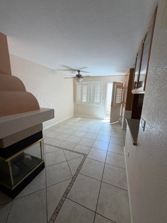 Building Photo - 2208 Rugged Mesa Dr
