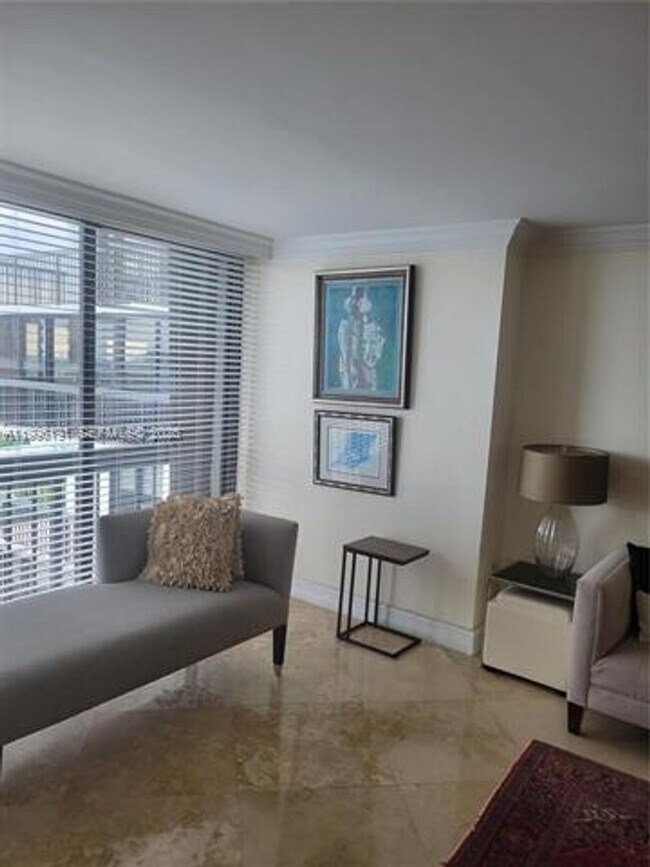 Foto del edificio - 2333 Brickell Ave