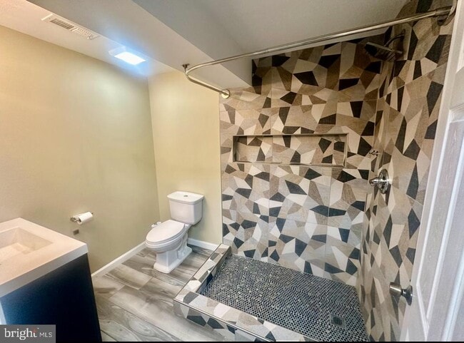 Foto del edificio - 7428 Mason Ln