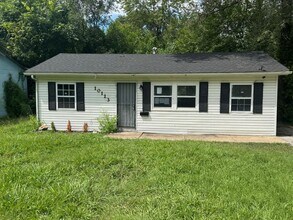 Building Photo - 10113 Duke Dr