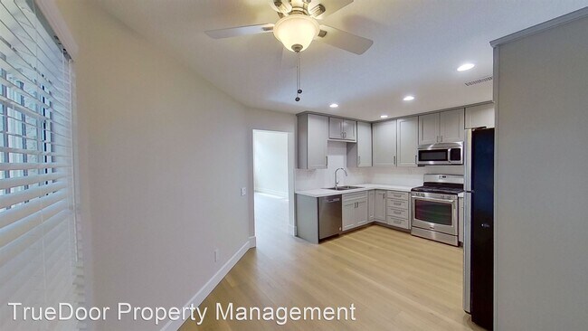 Foto del edificio - 3 br, 3 bath House - 13360 Via Alicante