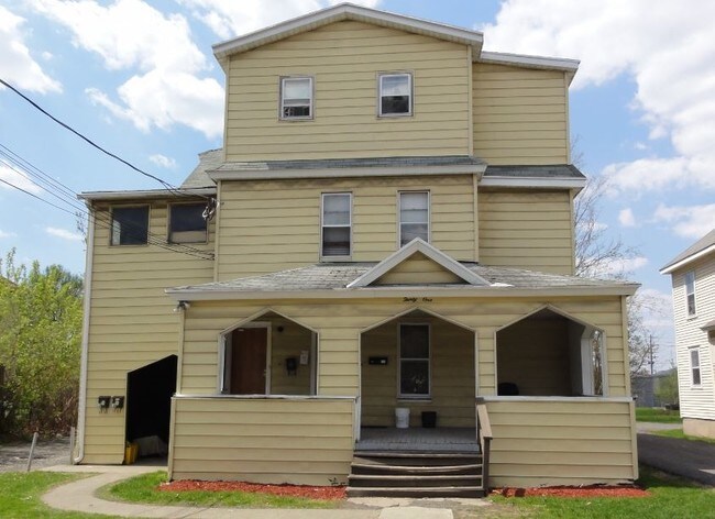 Building Photo - 31-33 Griswold St