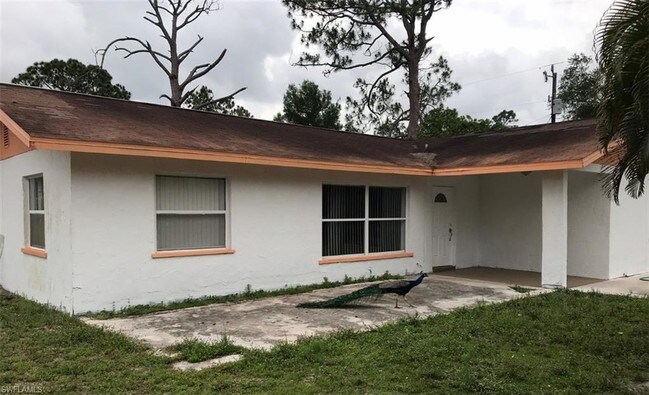 Foto del edificio - 19520-19524 Honey Bear Ln
