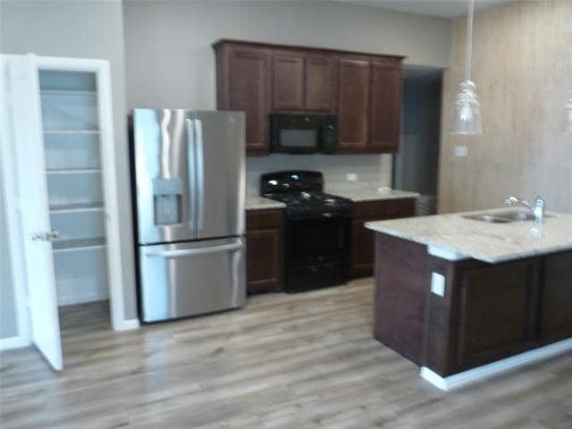 Building Photo - 14020 Danesdale Dr