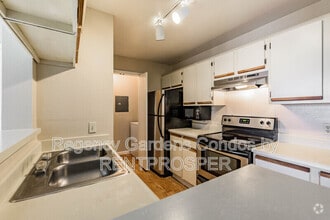 Building Photo - 4225 Thornbriar Ln