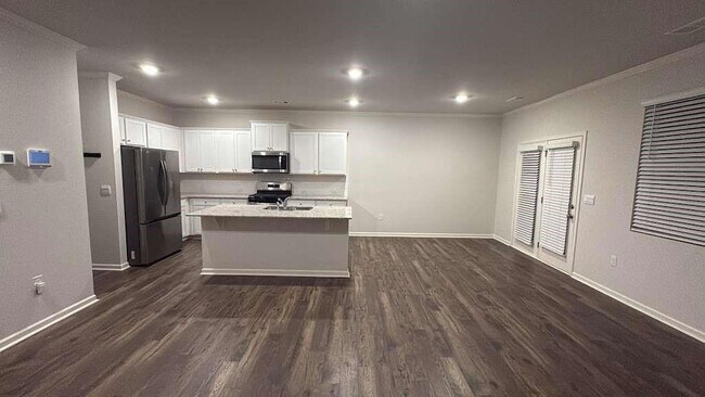 Foto del edificio - 2213 Blue Monarch Dr