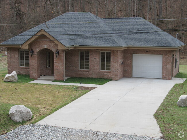 Building Photo - 3311 Buff Crk Rd