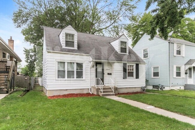 Foto del edificio - 14840 Grant St