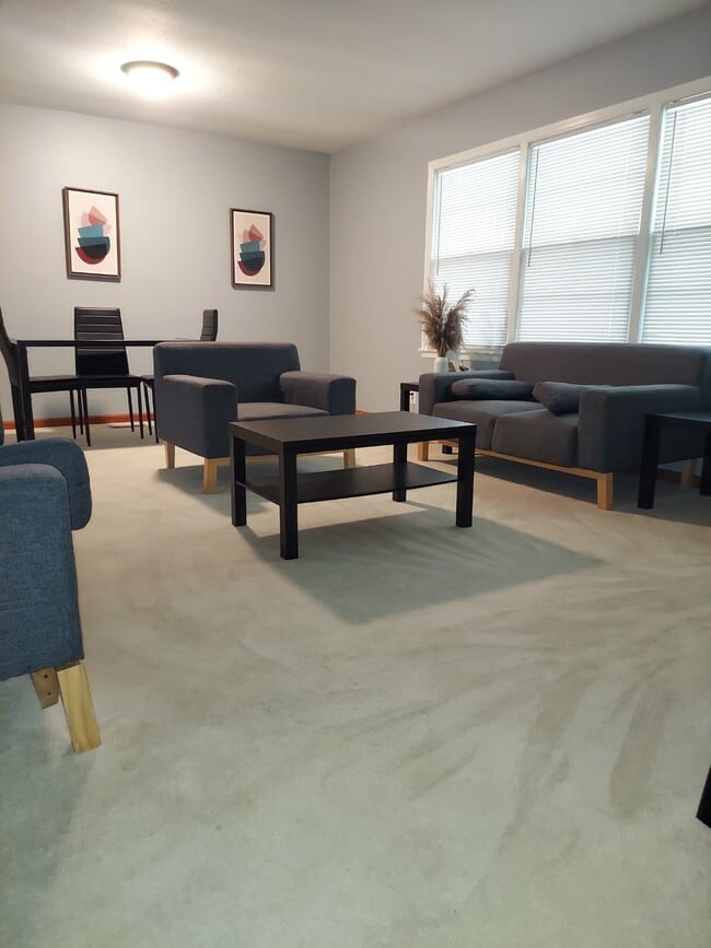 Living Room - 2913 Hester Ln NW