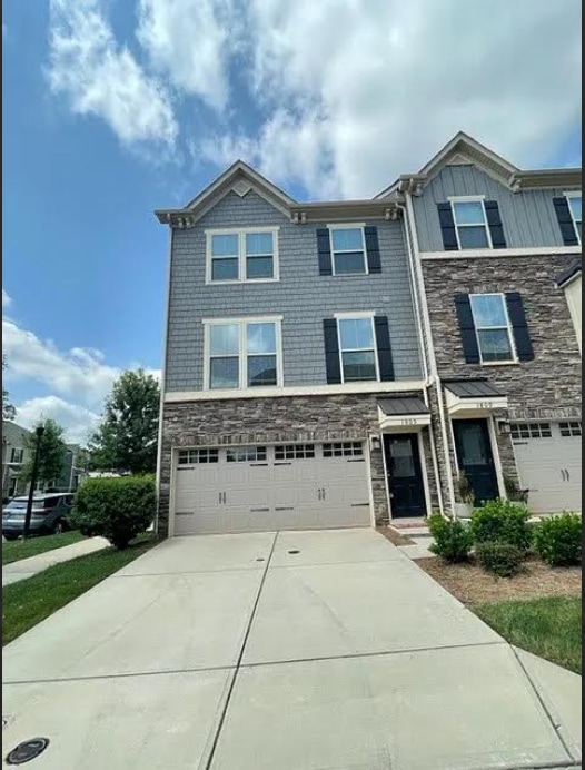 Building Photo - 1805 Shumard Ln