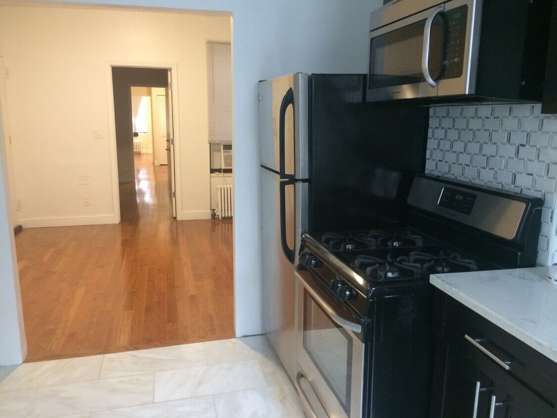 Primary Photo - 3250 48th St