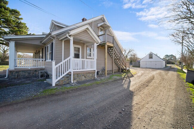 Photo - 1270 Old Buckroe Rd (Hampton, VA) House