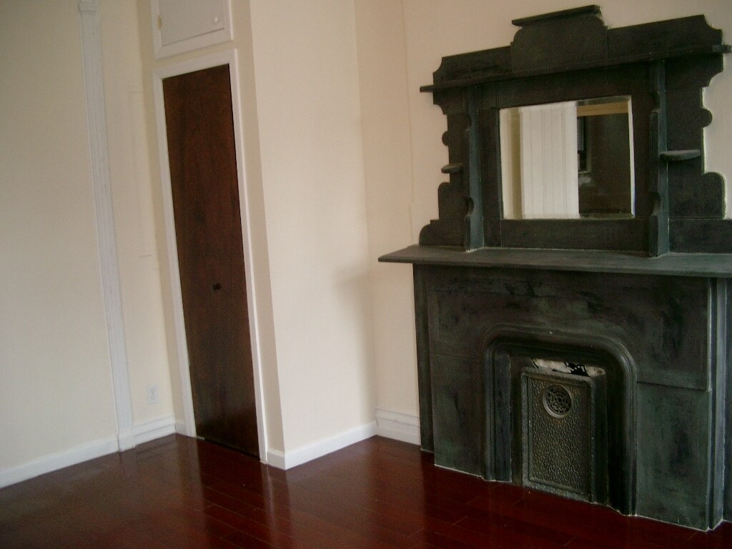 Interior - 1022 Bedford Ave