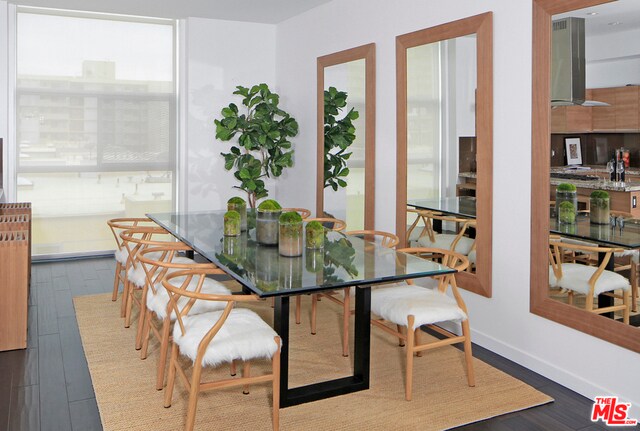 Building Photo - 3119 Via Dolce