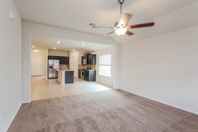 Foto del edificio - 829 Walls Blvd