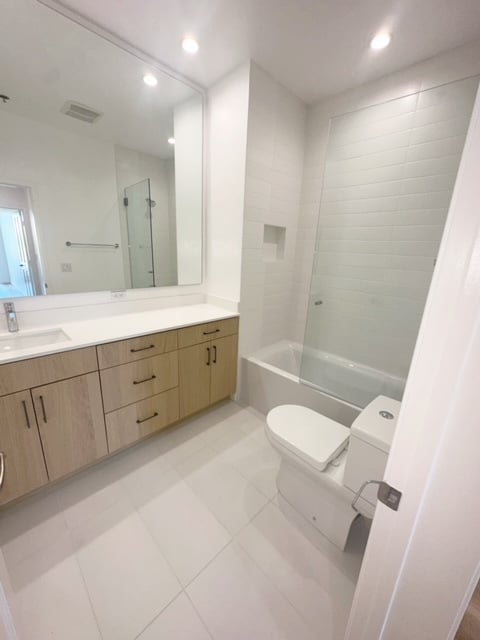 Foto del edificio - 230 S. Hamilton