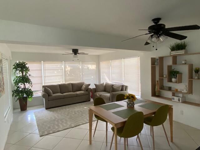 Foto del edificio - 1029 SE 14th St