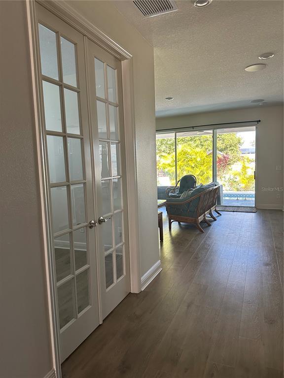 Foto del edificio - 3907 W Cass St