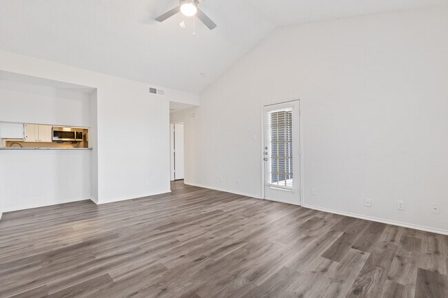 Foto del edificio - Sterling Crest