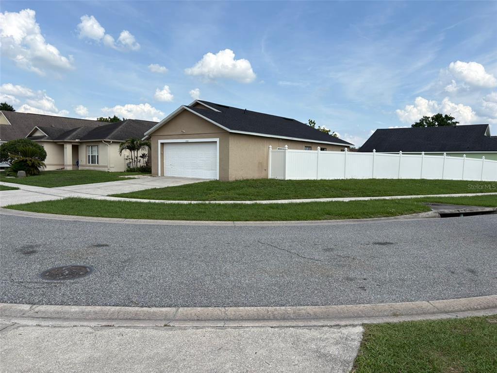 Foto principal - 1808 Tattenham Way