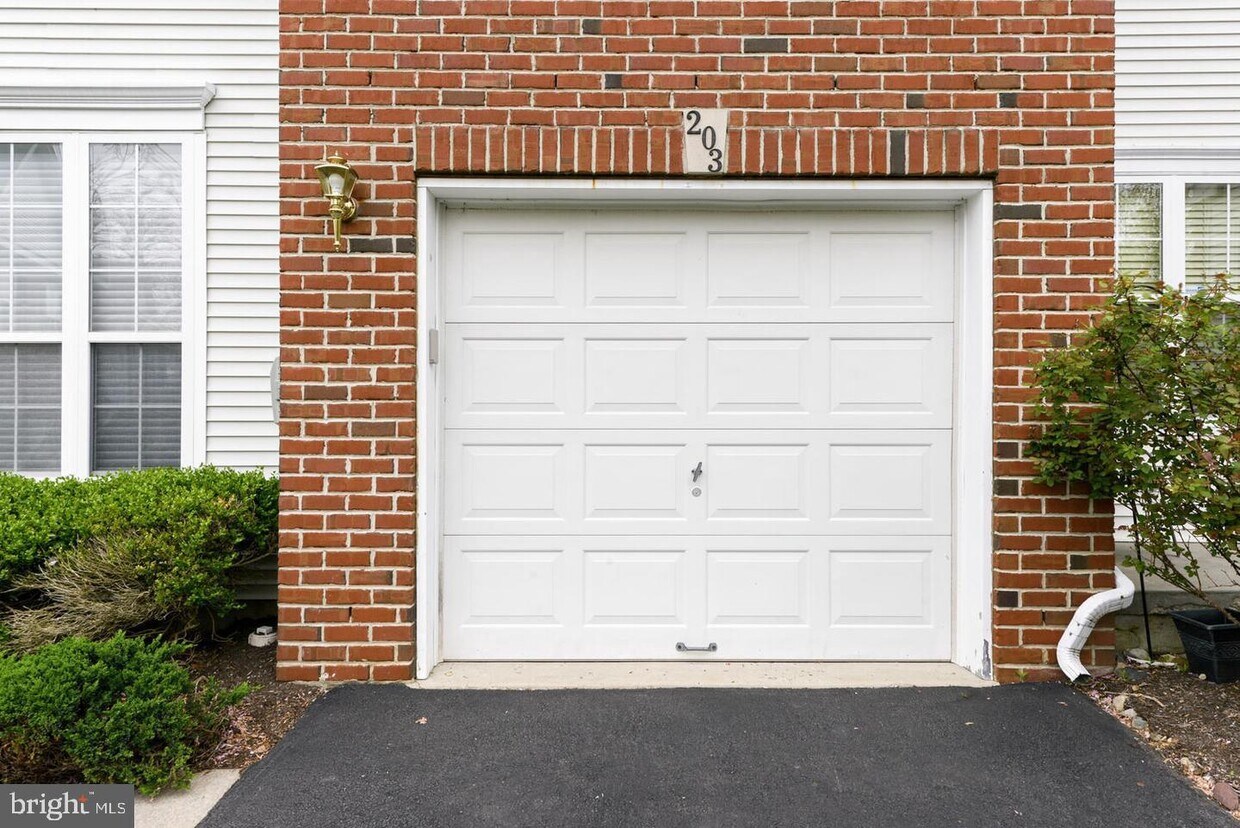 203 Quail Creek, Princeton, NJ 08540 Townhome Rentals in Princeton NJ