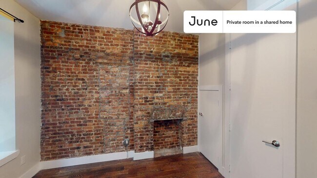 Building Photo - Room in Shared 4 bed/2 bath home