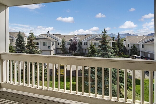 Building Photo - The Highlands Luxury Residences