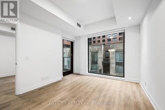 Building Photo - 36 Brentcliffe Rd