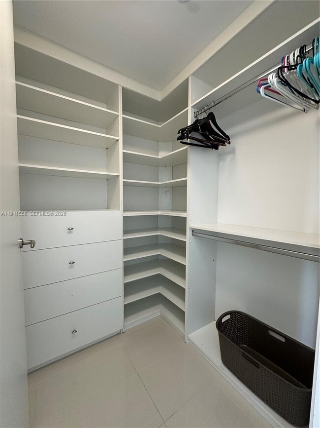 Building Photo - 200 Biscayne Blvd Way