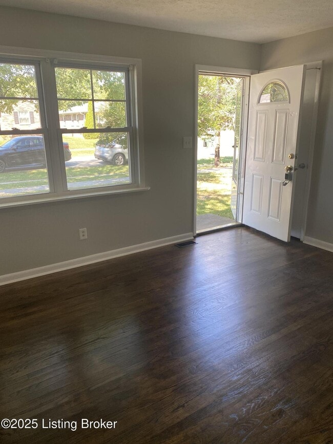 Building Photo - 3603 Cedarwood Way