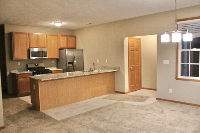 Building Photo - 10123 Metalmark Lane