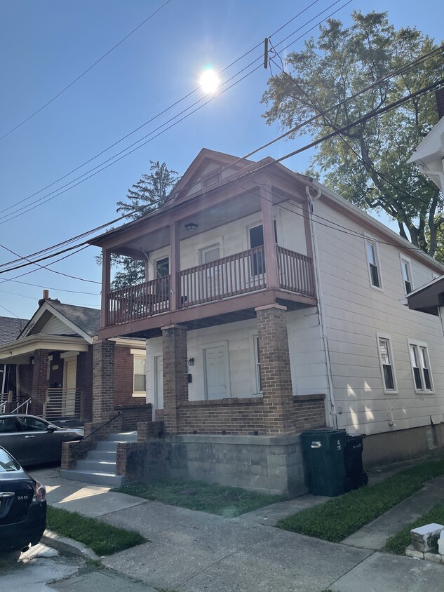 Front Balcony - 3661 Clarion Ave