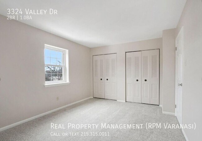 Building Photo - 3324 Valley Dr