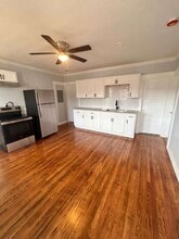 Building Photo - 67 Fairlawn Ave