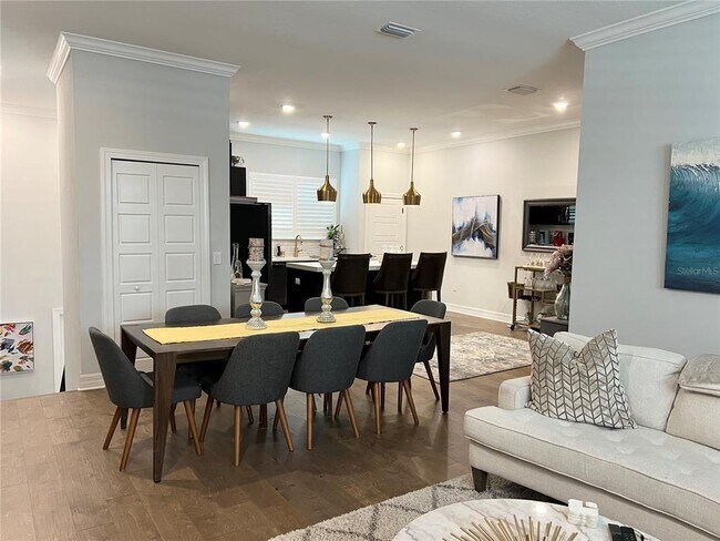 Foto del edificio - 3421 W Horatio St