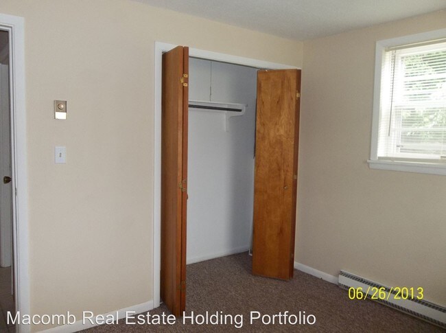 Building Photo - 309 W Barsi Blvd