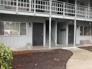 Building Photo - 454 NW 16th Ave