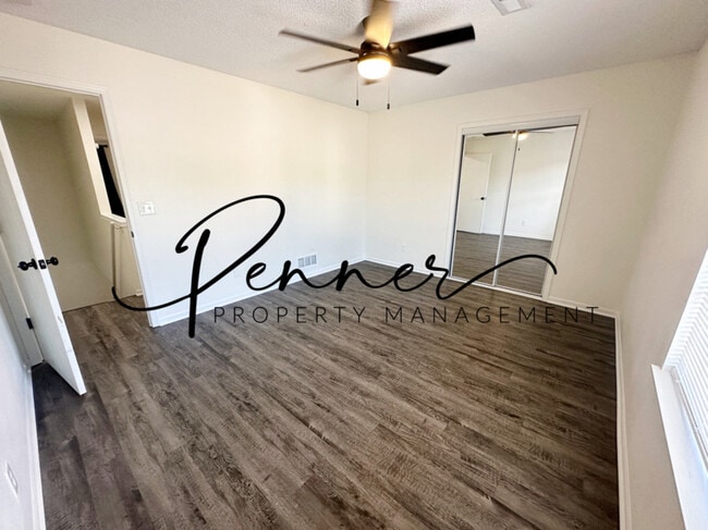 Foto del edificio - 201 NE Dogwood