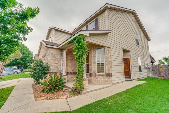 Building Photo - 6308 Parsley Hill