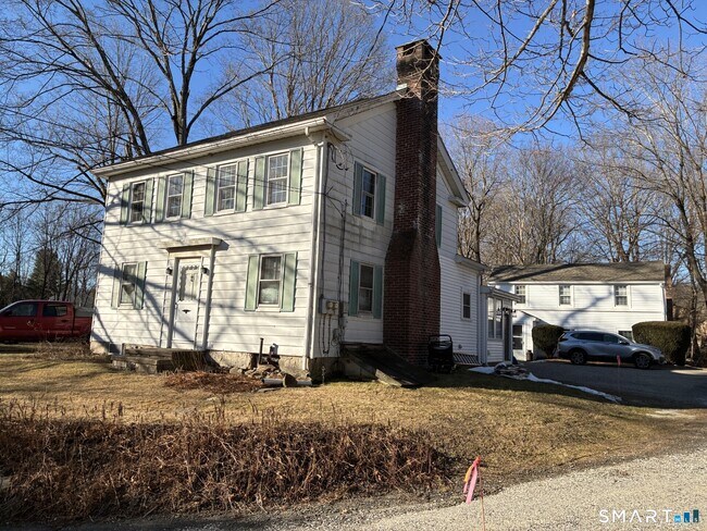 Foto del edificio - 92 Huntingtown Rd