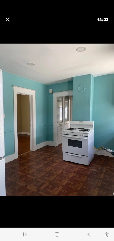 Foto del edificio - 857 Oakwood Ave