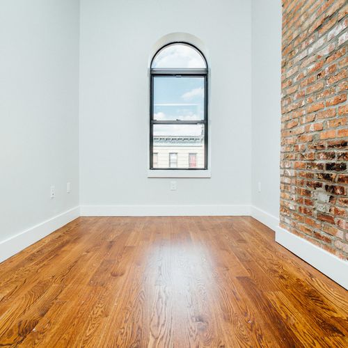 Foto del edificio - 720 Knickerbocker Ave