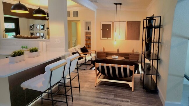 Photo - Beautiful Furnished Pool 3/2 Home in Winter Park x Rent !!!