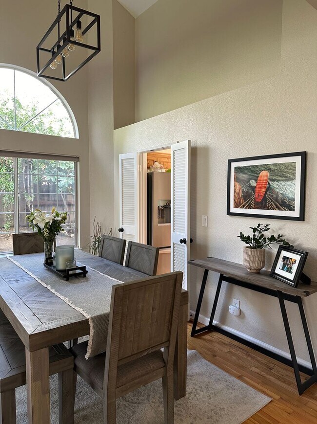 Building Photo - Beautiful Single Story Rancho Solano Home