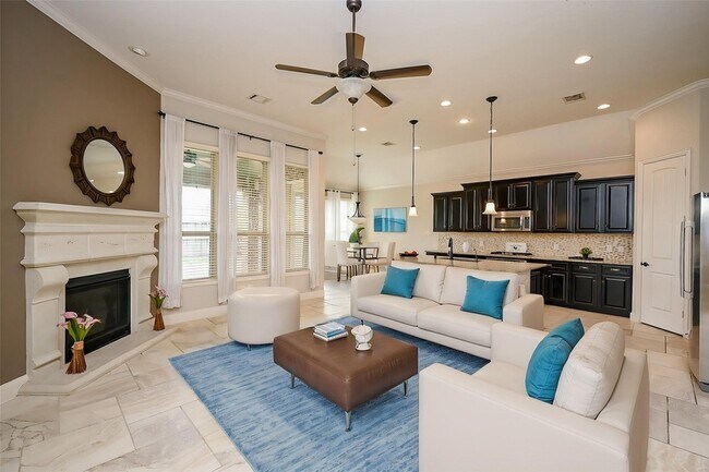 Foto del edificio - 5315 Little Creek Ct