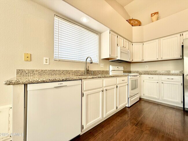 Foto del edificio - 1822 S 39th St