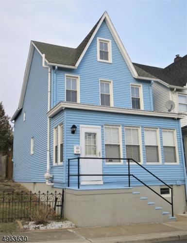 Building Photo - 323 Washington St