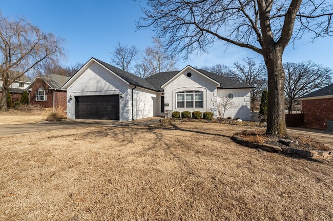 Photo - Newly Renovated 4 Bed, 2 Bath Gem in Prime Rogers Location! House