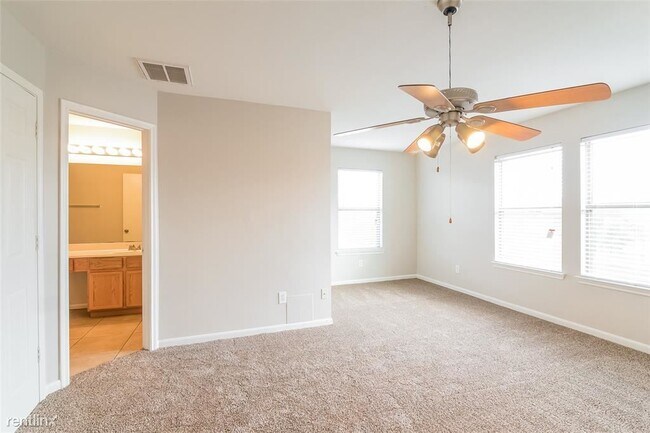 Foto del edificio - 4 br, 3 bath House - 7628 Cypress Edge Drive