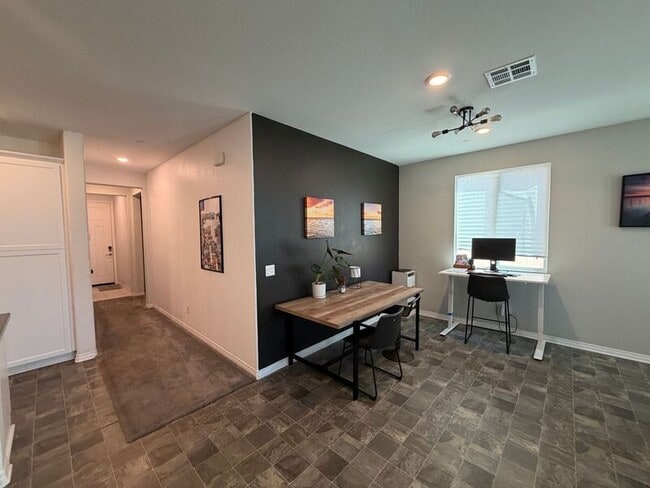 Building Photo - 36315 Basalt Ln
